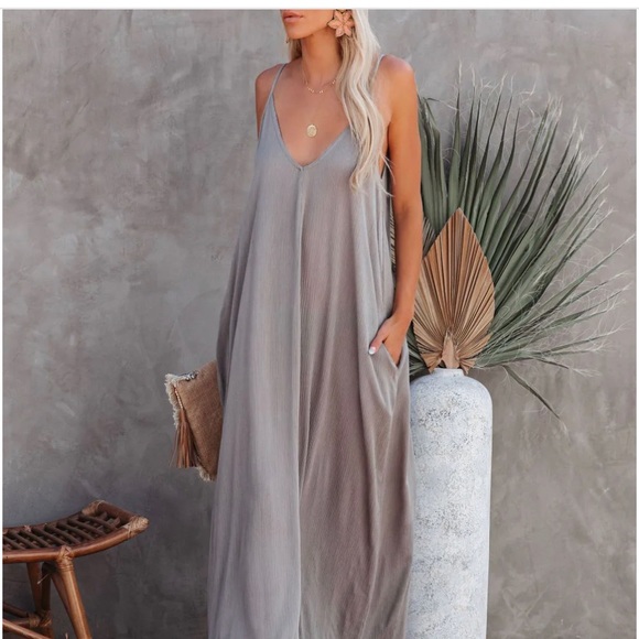 Vici Olivian Pocketed Maxi Dress (M/L) - Picture 2 of 6
